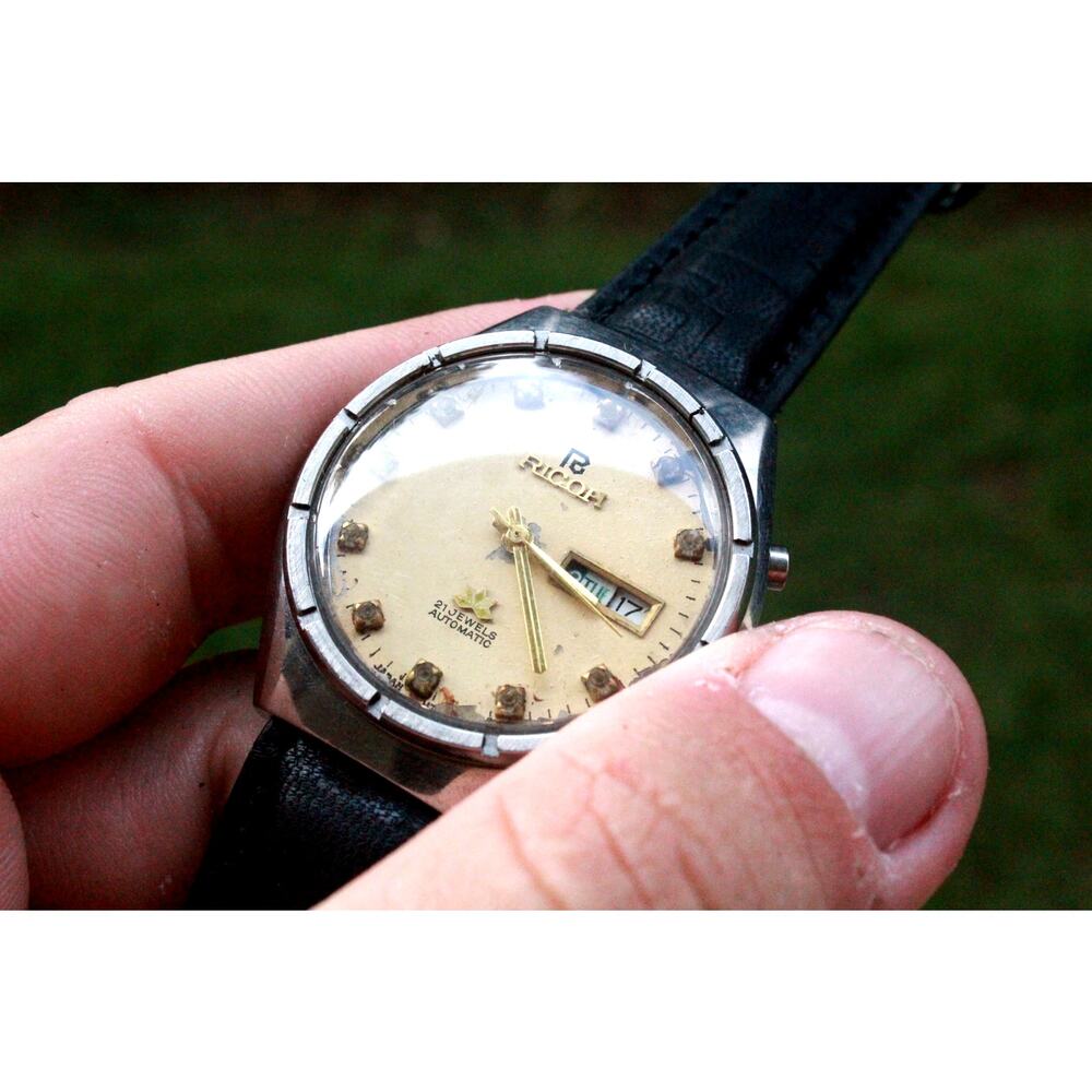 Vintage 1971 Ricoh Automatic Mens Silver Watch W/daydate & Gold accents
